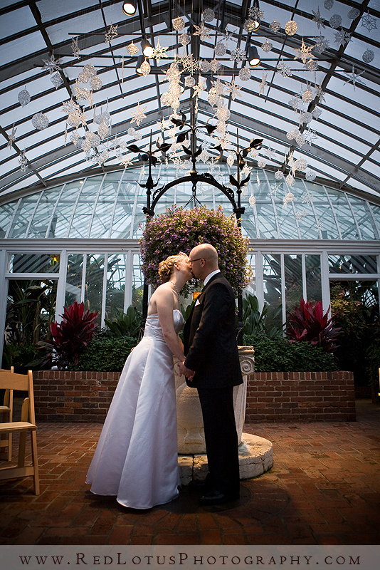 030610-phipps-conservatory-wedding-036