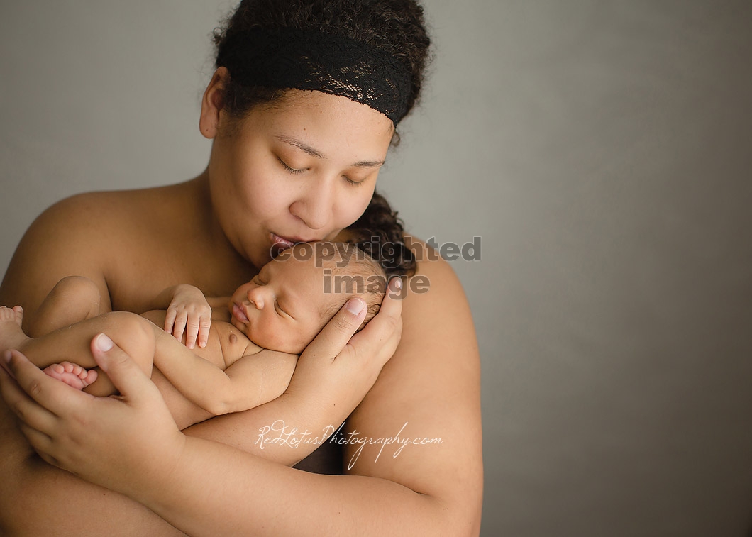 Pittsburgh-newborn-photographer-02