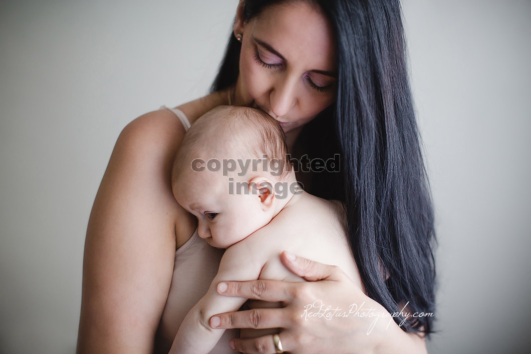 artistic baby photos of mother and child