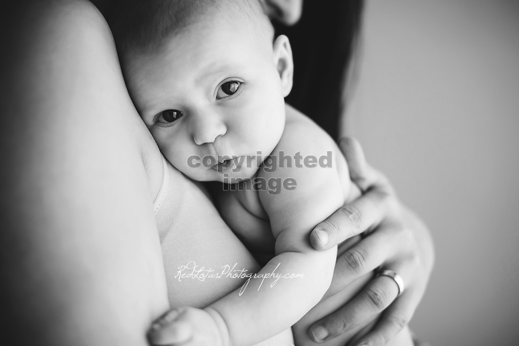 artistic baby photos black and white