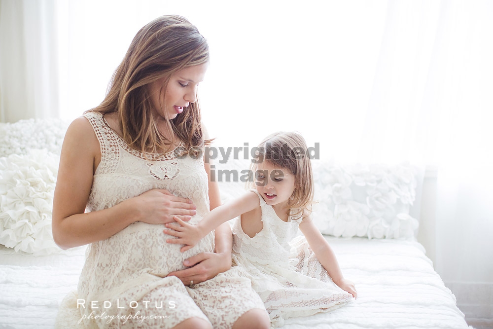 maternity photos with children