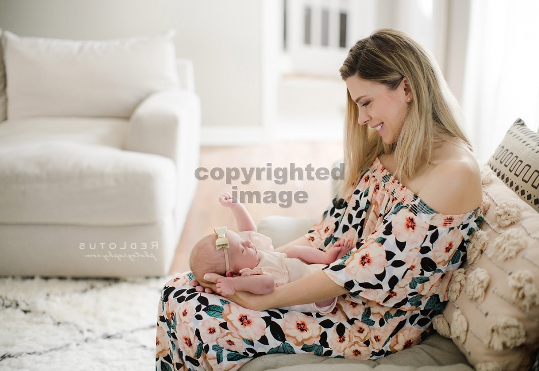 Photgraphers Near Me - Baby Portraits - Family Photos